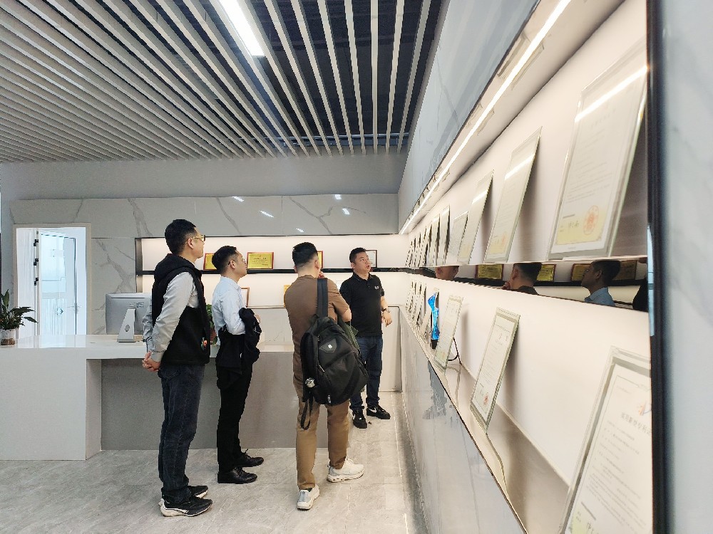 新奥数能科技参观安徽正刚新能源 共探二氧化碳冷热联供技术新机遇